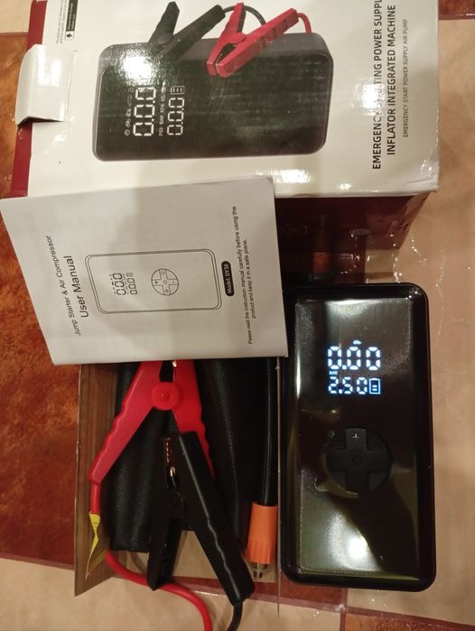 Бустер 4 в 1. Пусковий+бездротовий насос+павербанк+ліхтар 8800 мАг