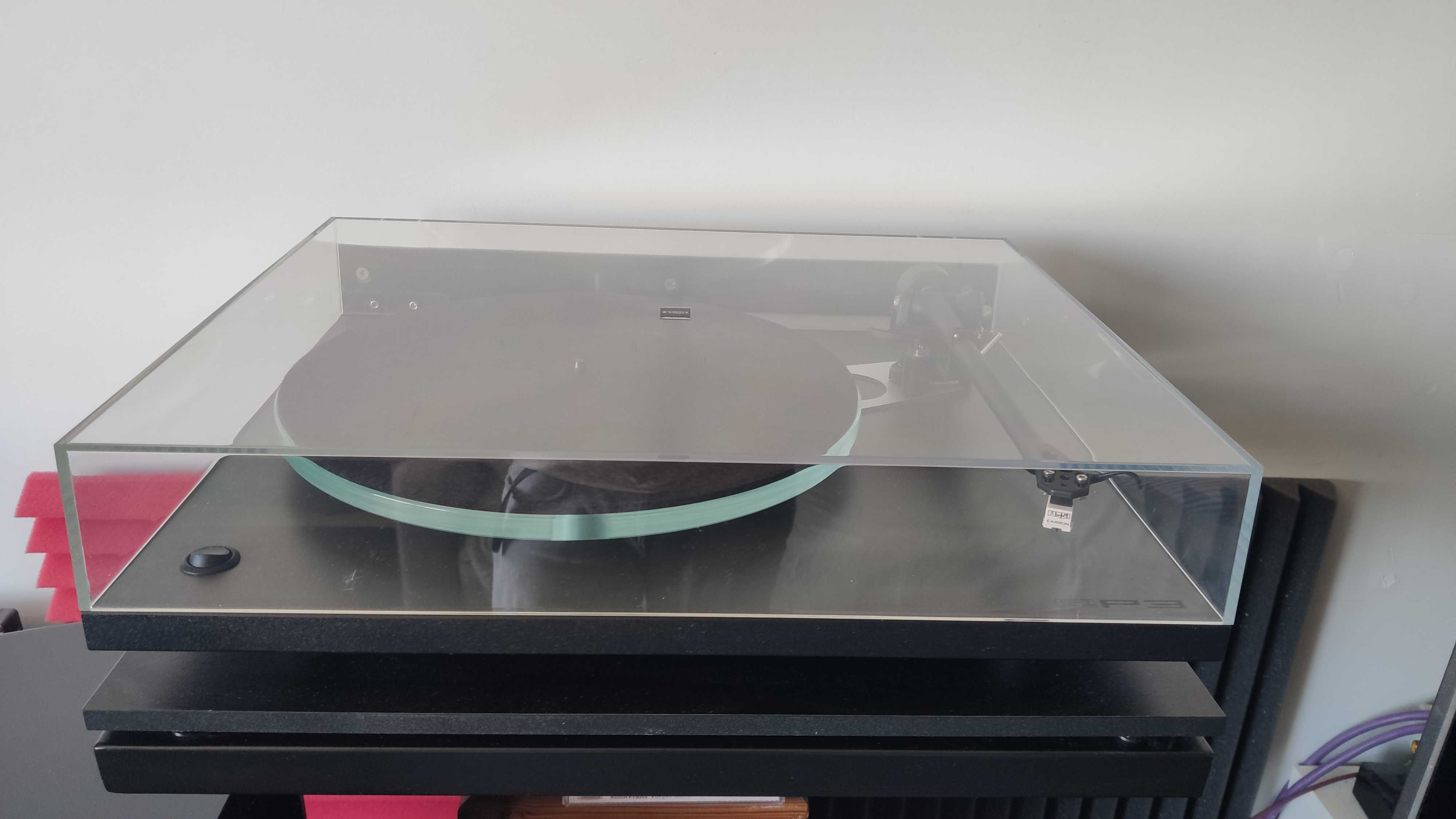 Półka ścienna pod gramofon Pro-Ject Wallmount it 1