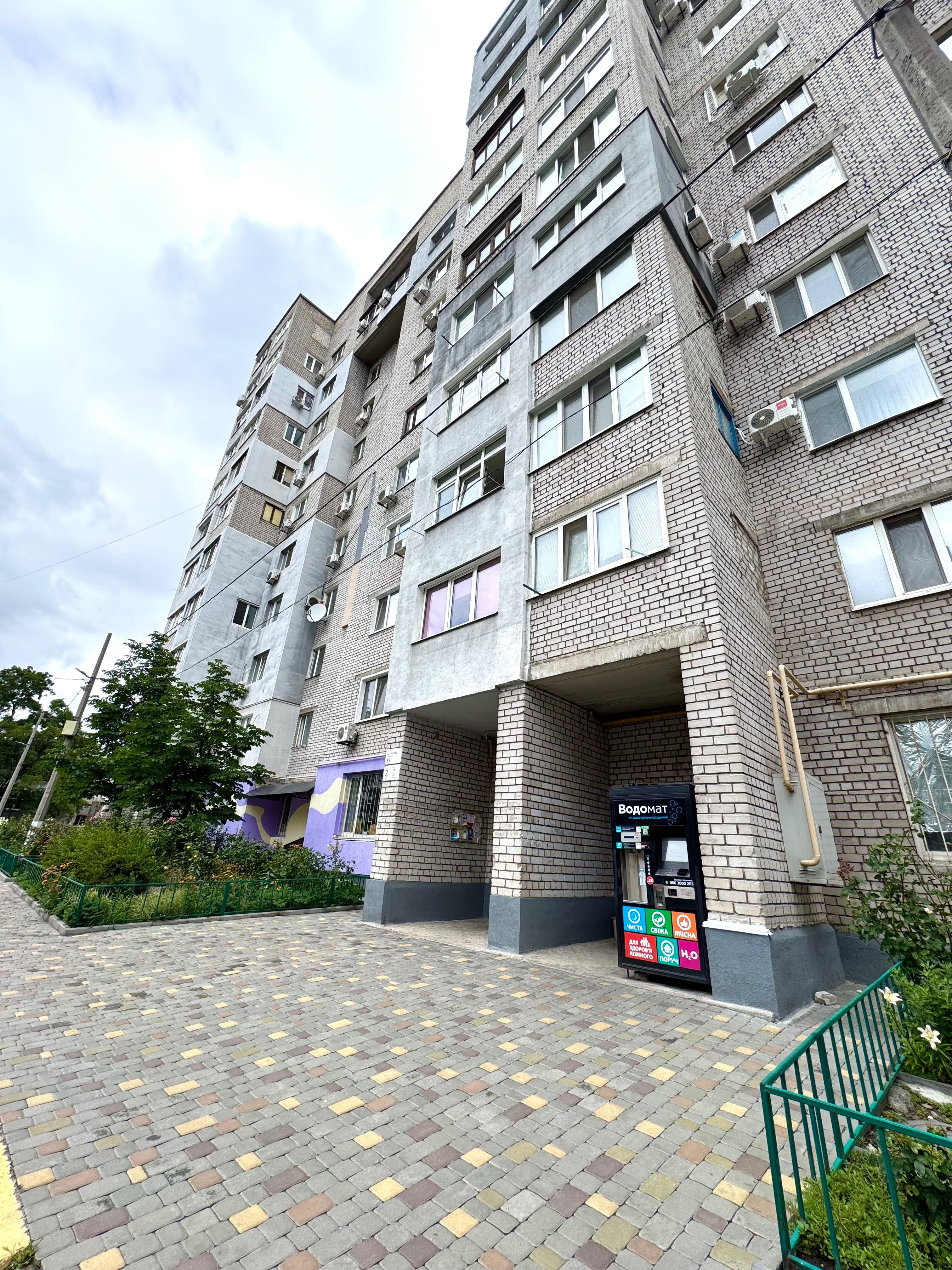 Продам ж/м Ломовский, 1 к. квартира, Фрунзенский, левый берег
