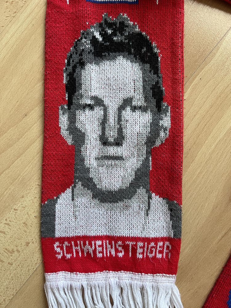 футбольный шарф Bayern Munchen Bastian Schweinsteiger