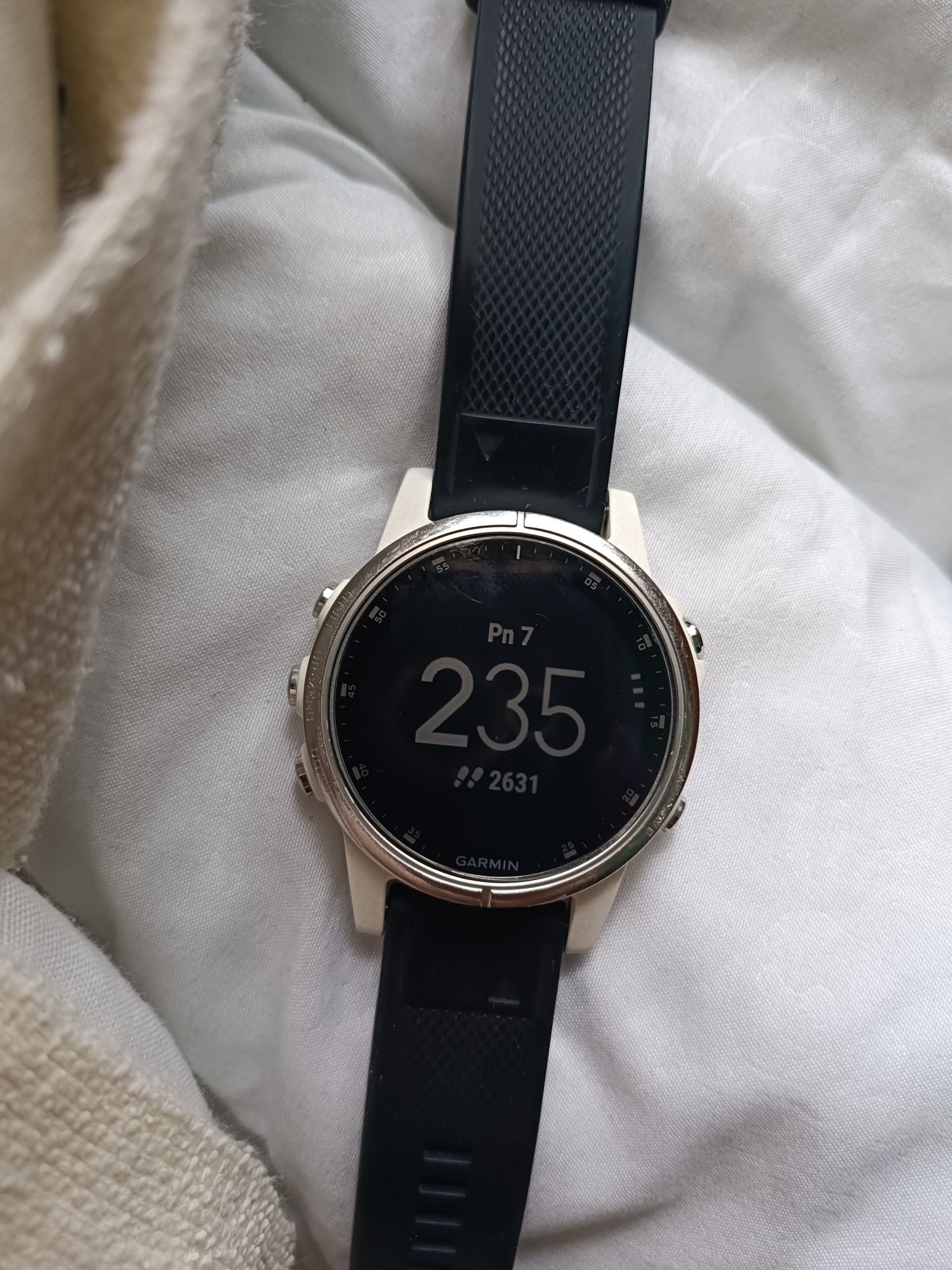 Garmin Fenix 5s plus