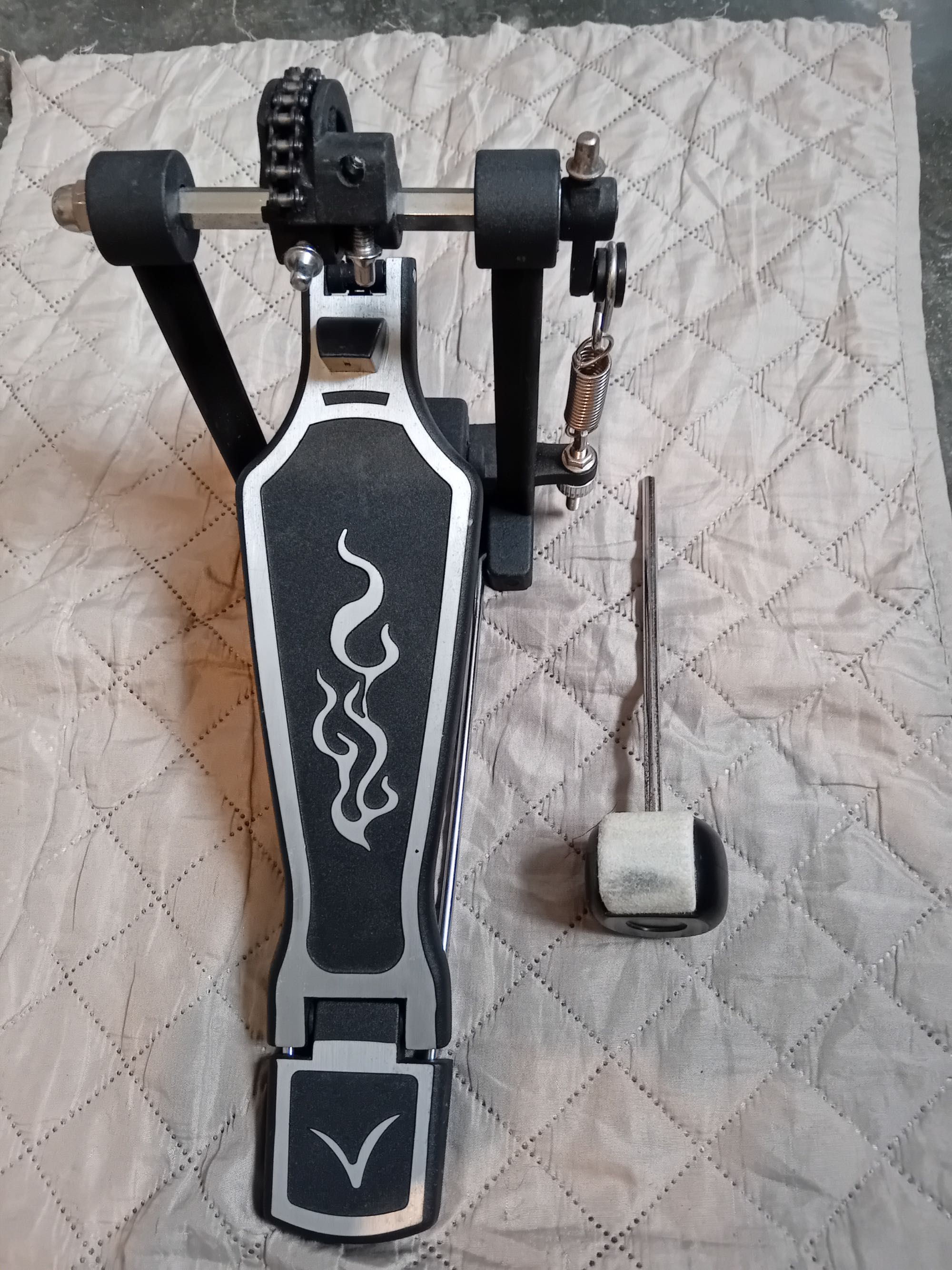 Pedal de bombo de bateria