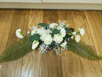 Dekoracja kompozycja kwiatowa na ślub wesele stół prezydialny ściankę