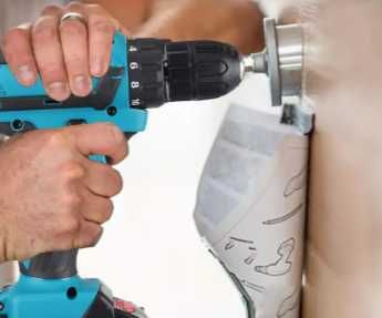 Шуруповерт 24В з набором інструментів запасний акумулятор