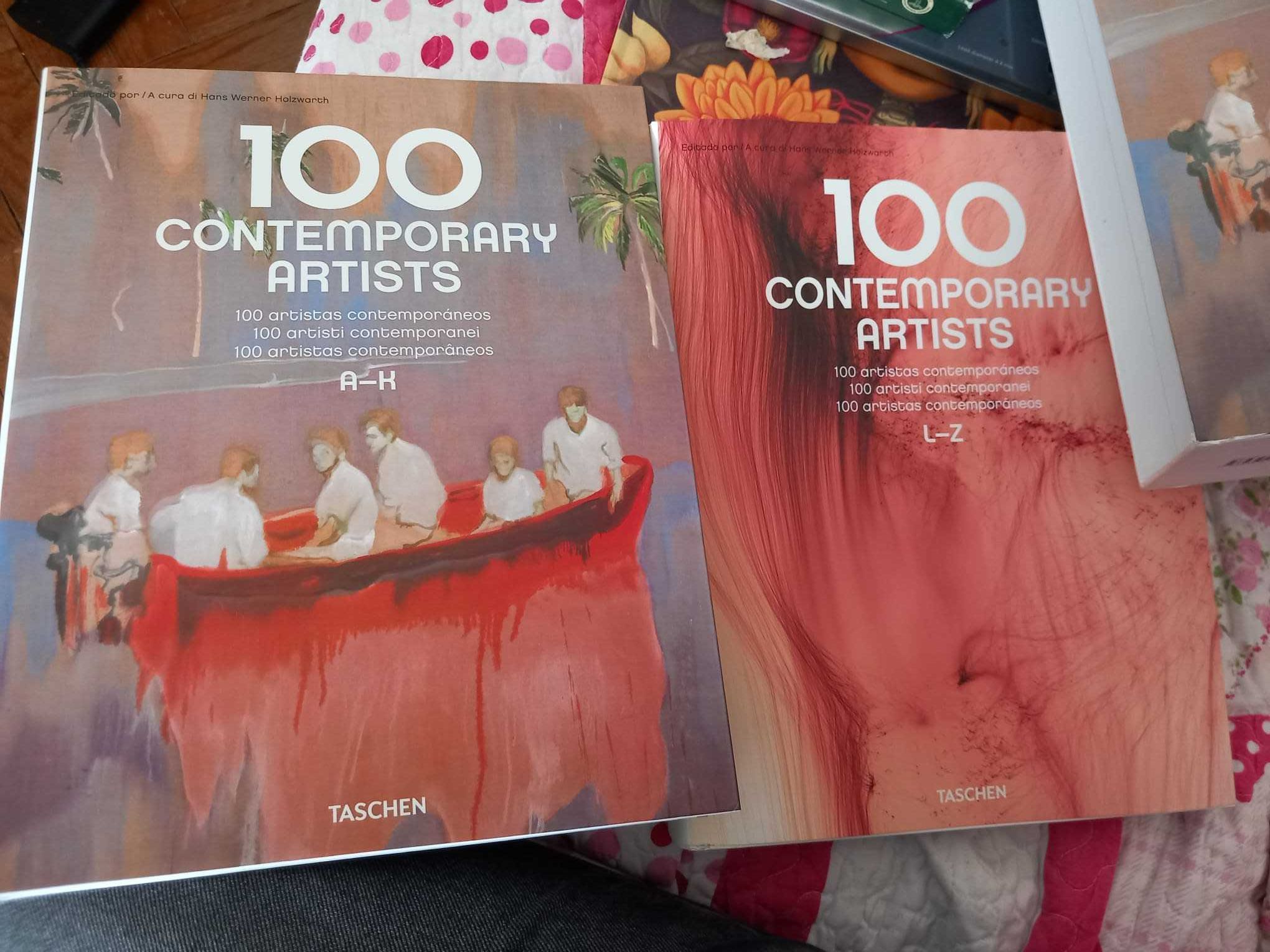 100 Contemporary Artists, Taschen Edição em Pt, Es e It. 2 volumes.