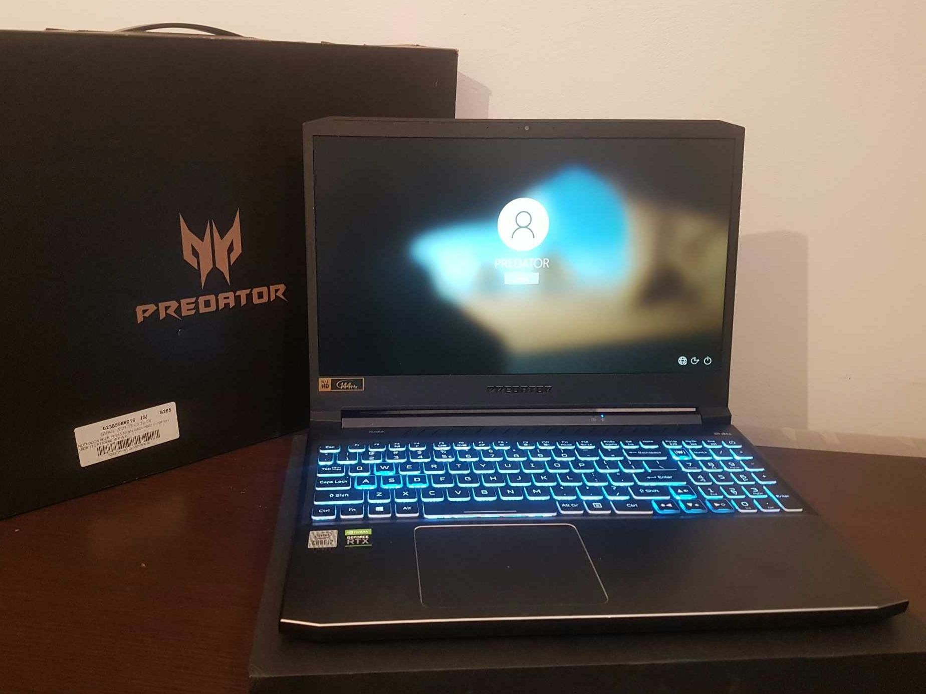 Gamingowy Laptop Acer Predator Helios 300 RTX3060 1 TB i7-10750H 16GB