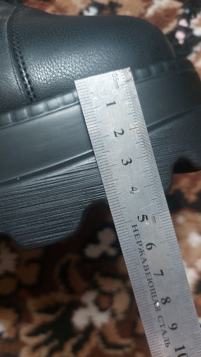 Продам женскую обувь