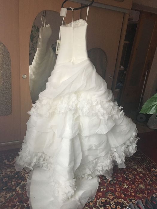 Нова весільна сукня. Свадебное платье. Wedding dress La Sposa design.