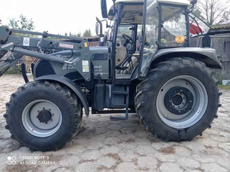 Sprzedam  ciagnik z ładowaczem czolowym Tur Farmtrac 7100 z 2012r