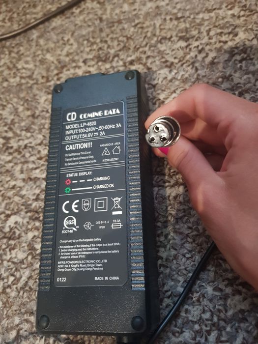 ładowarka hulajnoga elektryczna