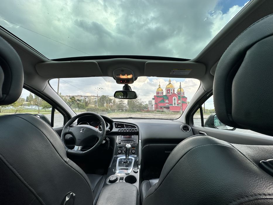 Продаж Пежо Peugeot 3008 2011рік