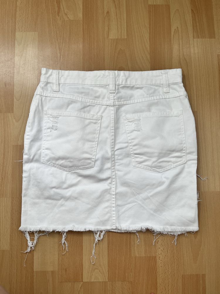 Спідниця біла джинсова PrettyLittleThikg 12p 38/40р М/L