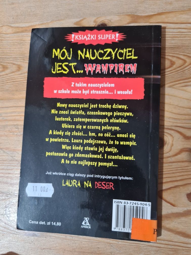 Mój nauczyciel jest wampirem - Jerry Piasecki