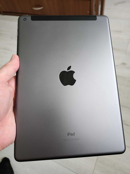 IPAD (7TH GEN.) 10.2’’, 128GB WI-FI+Cellular LTE, АКБ 100% 17цикл