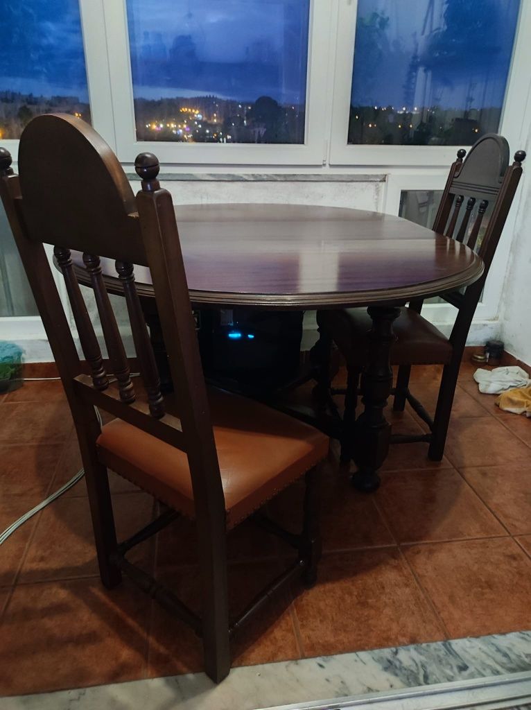 Mesa de jantar extensível com 6 cadeiras