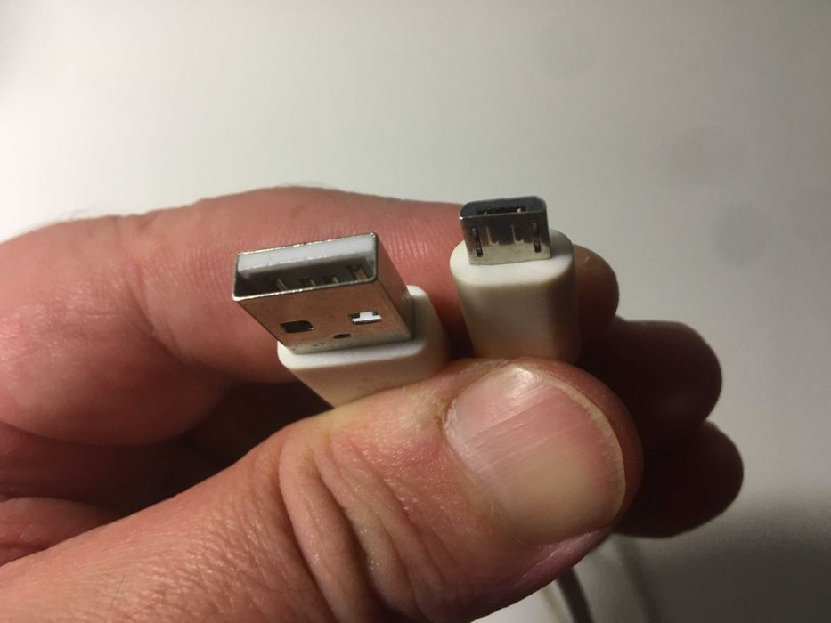 Cabo para Telemóvel XPTO