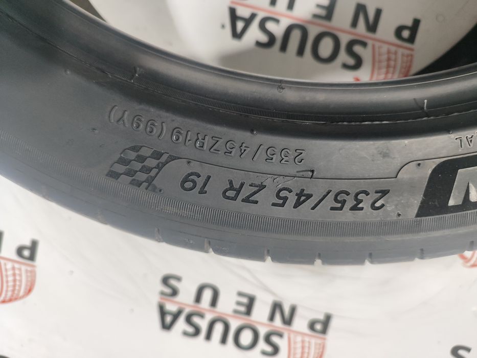 2 pneus muito bons 235-45R19 Michelin - Oferta dos Portes