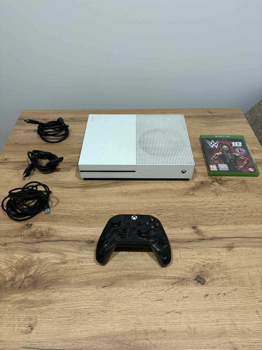 Okazja!! Xbox one S 500 GB + pad i sporo gier!! Super Stan! Gwarancja!