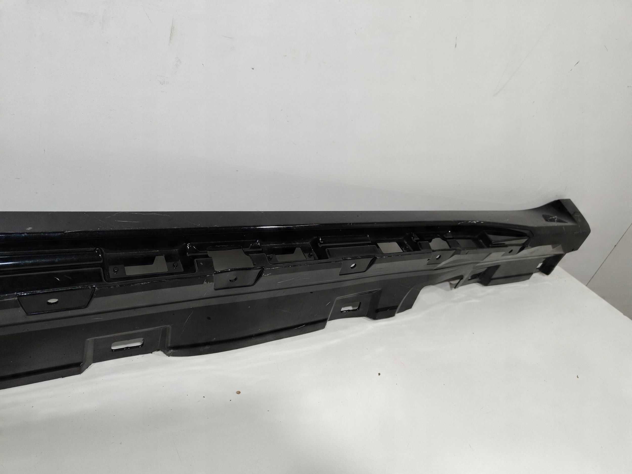 Audi A5 RS5 próg listwa progowa boczna 8W8.853.860.G