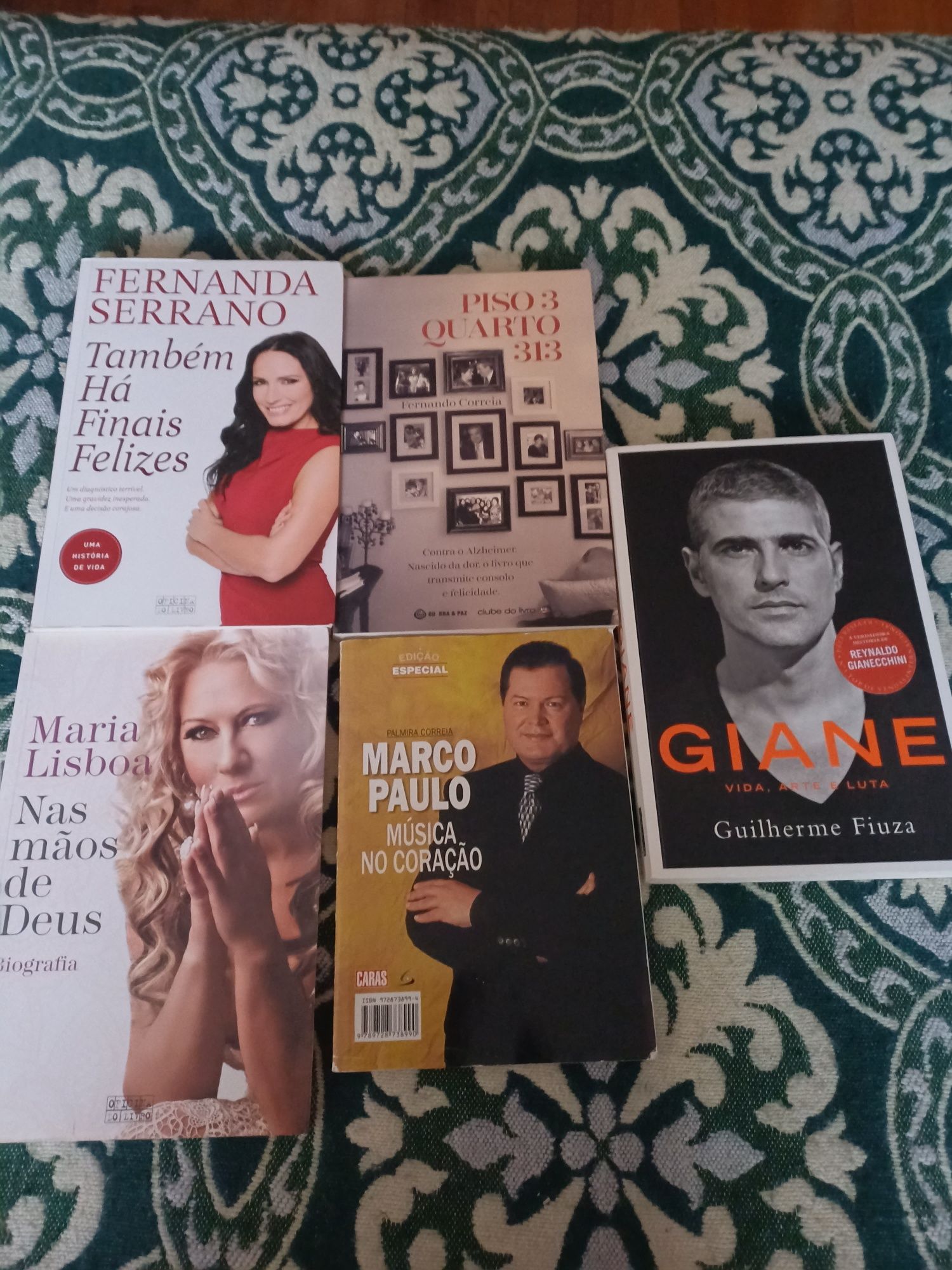 Vários livros ( 3€ cada um)