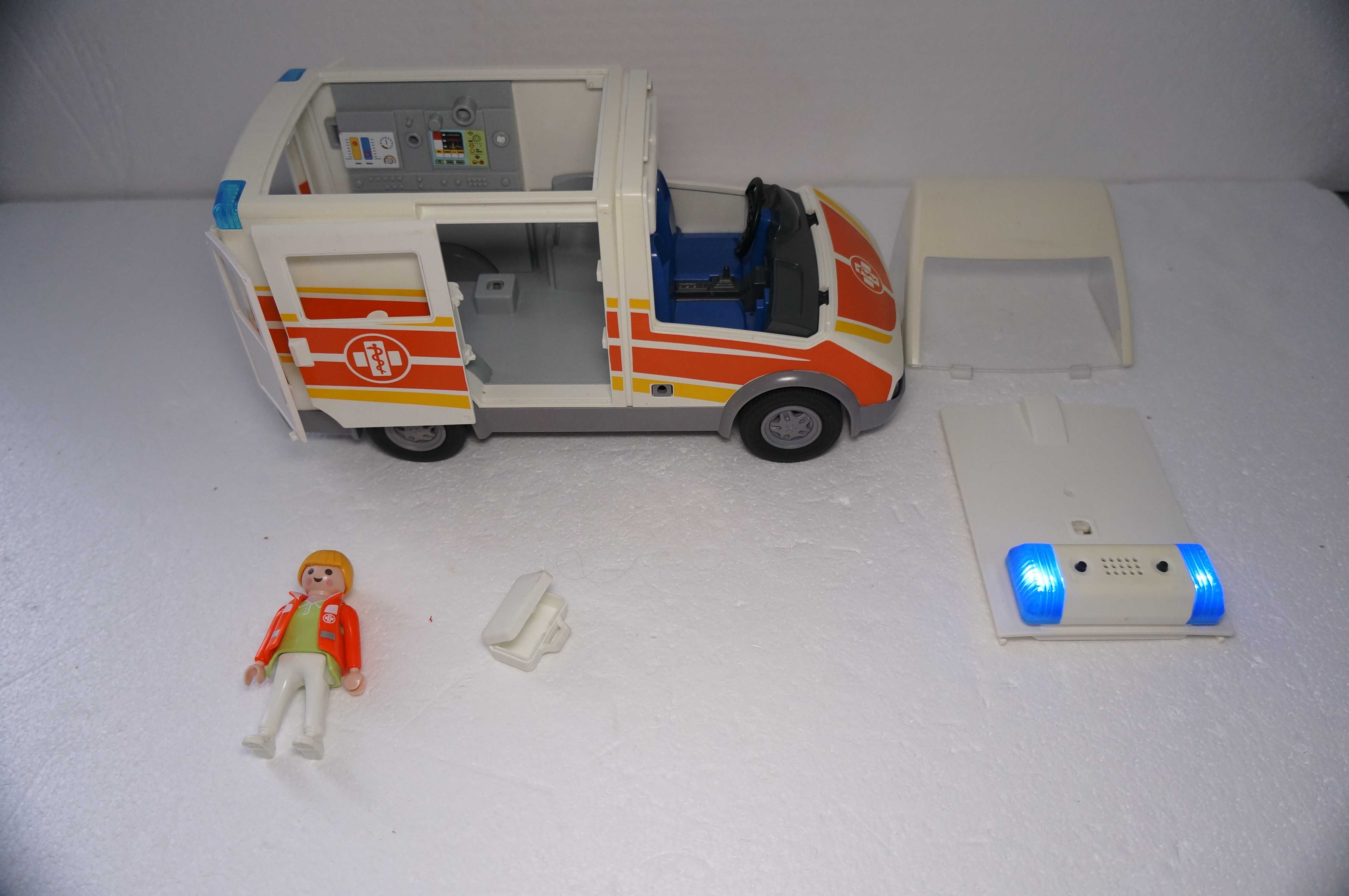 Playmobil 481 Pogotowie Karetka Ambulans Medyk Światło i Dźwięki