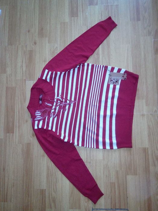 Новий жіночий светер