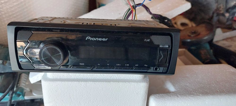 Radio Pioneer MVH - S120UB