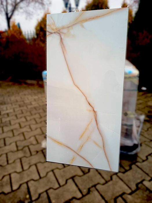 Płytki Łazienkowe do łazienki Salon Połysk gres podłogowe Outlet