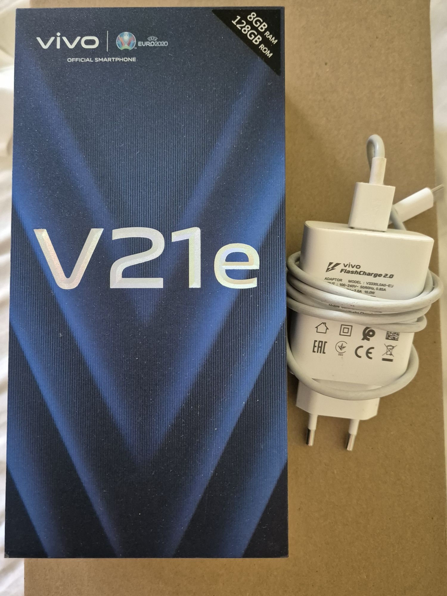 Vivo v21e 8/128 gb