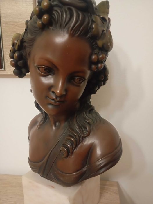 Busto em bronze lindíssimo