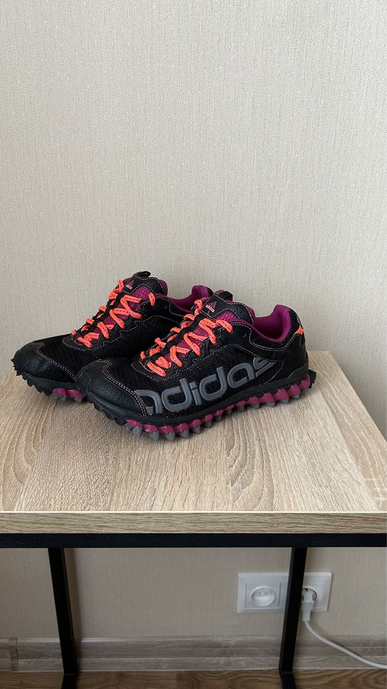 Сороконіжки Adidas