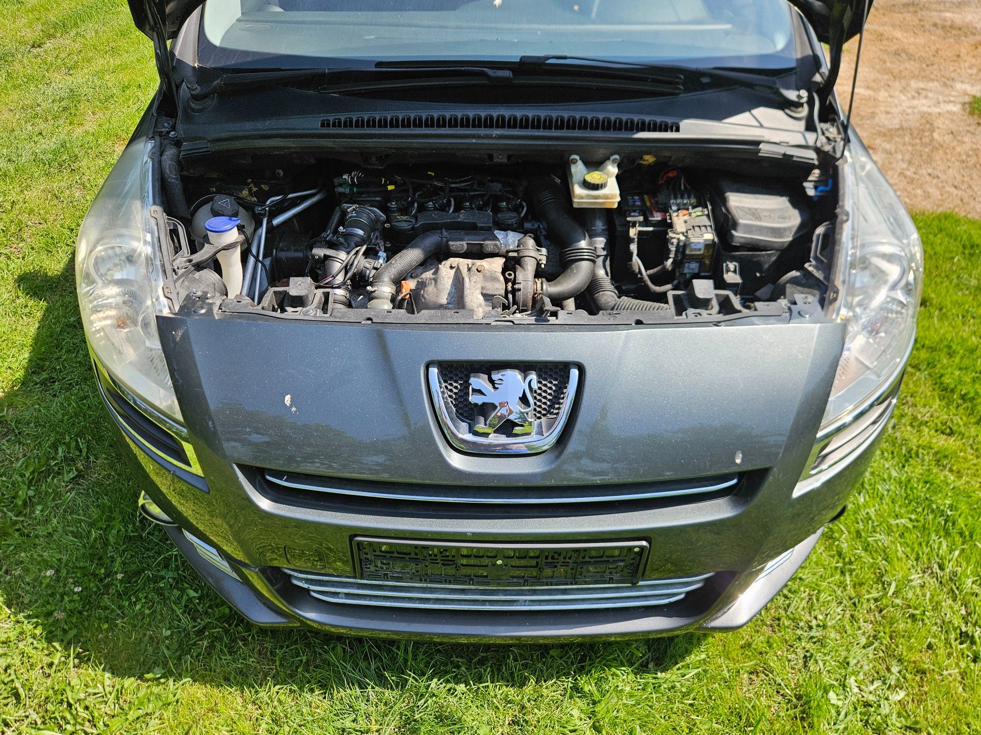 Pas przedni Peugeot 5008 I (2010), silnik 1.6 TDCi