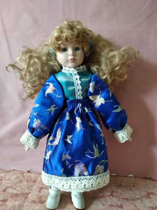 Фарфоровая кукла, 39 см. Кукла винтажная, 37 см.