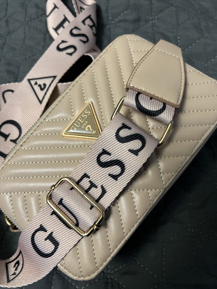 Сумка Guess crossbody