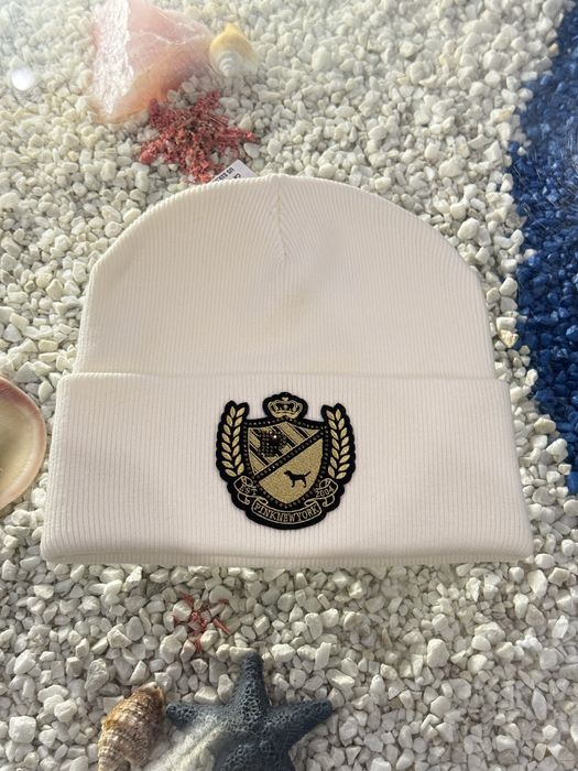 Неймовірна шапка Victoria’s Secret