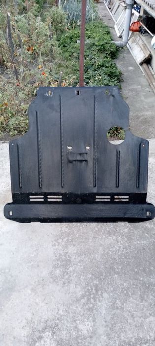 Металевий захист двигуна