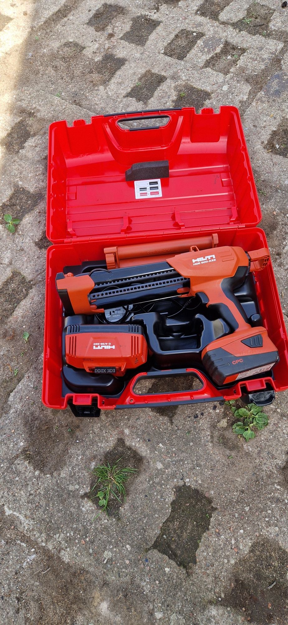 Sprzedam dozownik do kleju hilti hde 500-a22