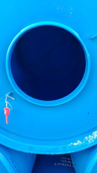 beczki plastikowe 220l po spożywce , na wodę , truskawki