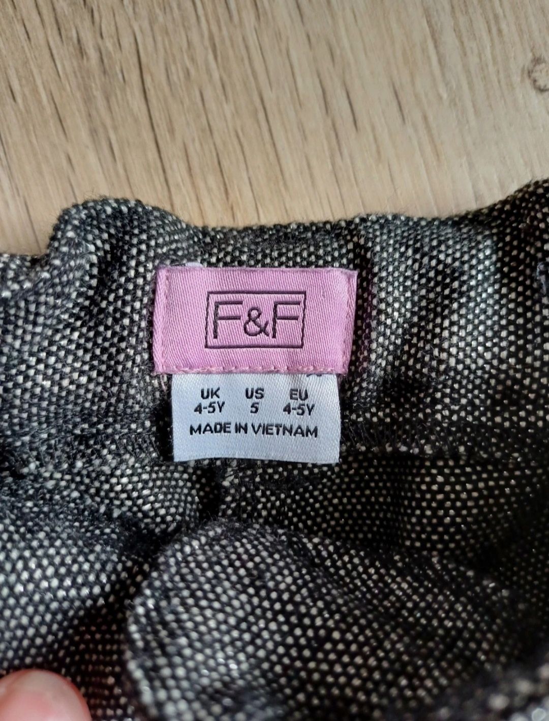 Spodenki F&F 4-5 lat 110 cm