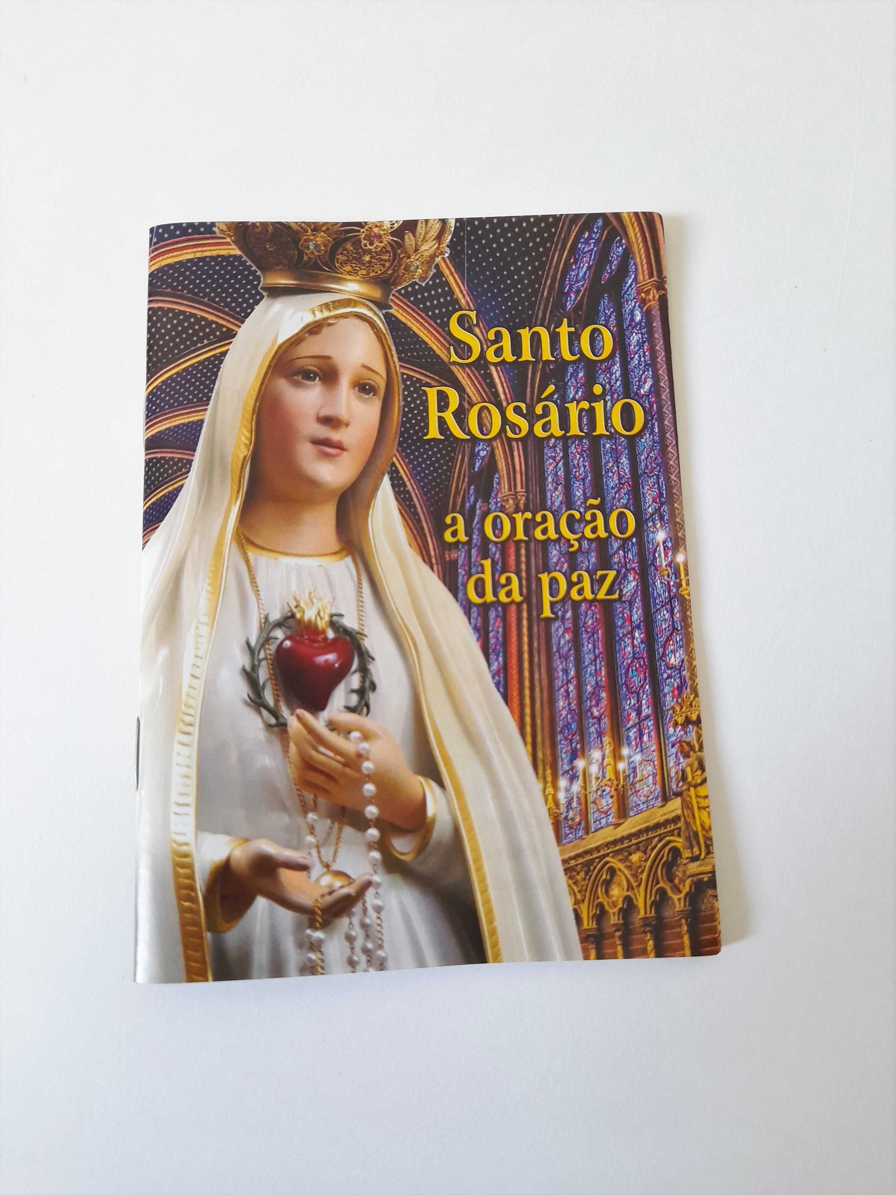 Terço dourado e pérolas falsas e livro de orações kit rosário