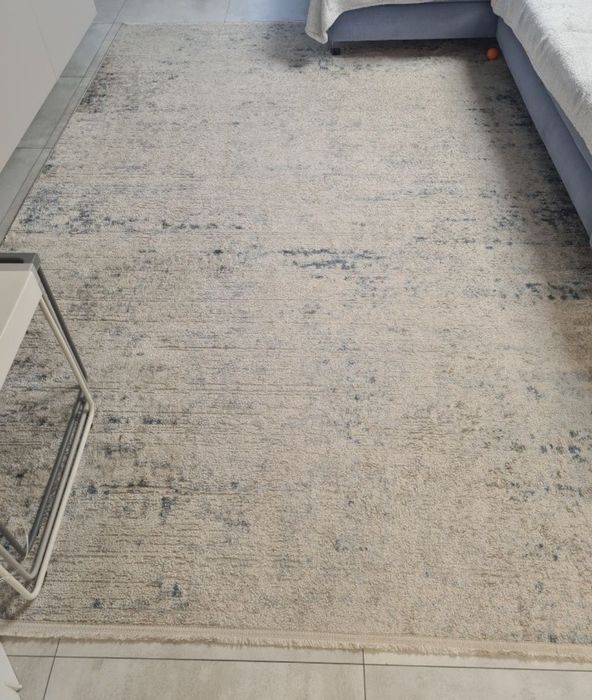 Сучасні килими : 2×3 м та 1,2×1,4 м