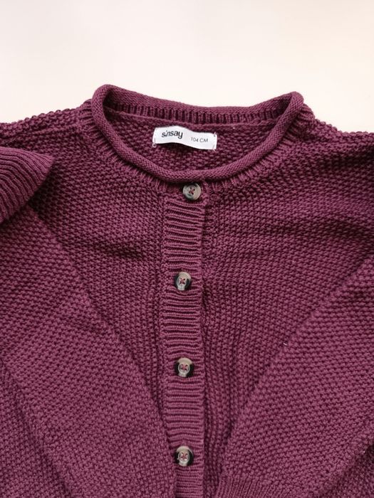 Nowy sweterek na guziczki 104