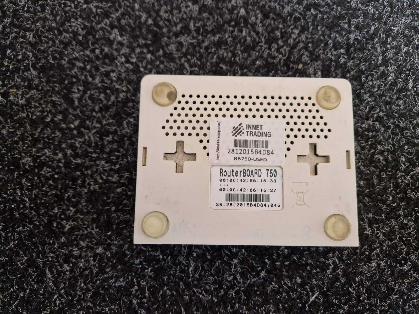 Продам вживані MikroTik RB751U-2HnD Mikrotik RouterBoard 750 (RB750)