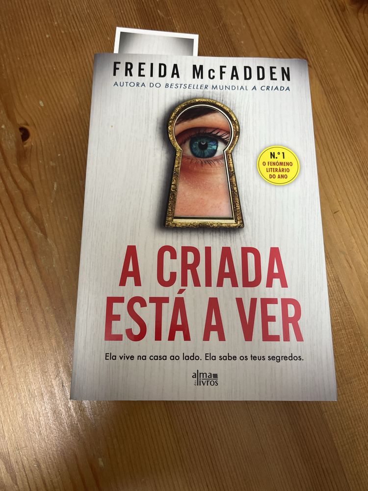 Livro “A Criada está a ver”