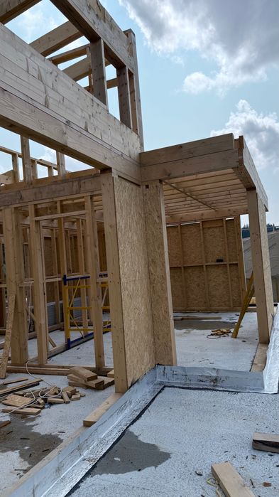 Продаж будинків  128 квадратних метрів