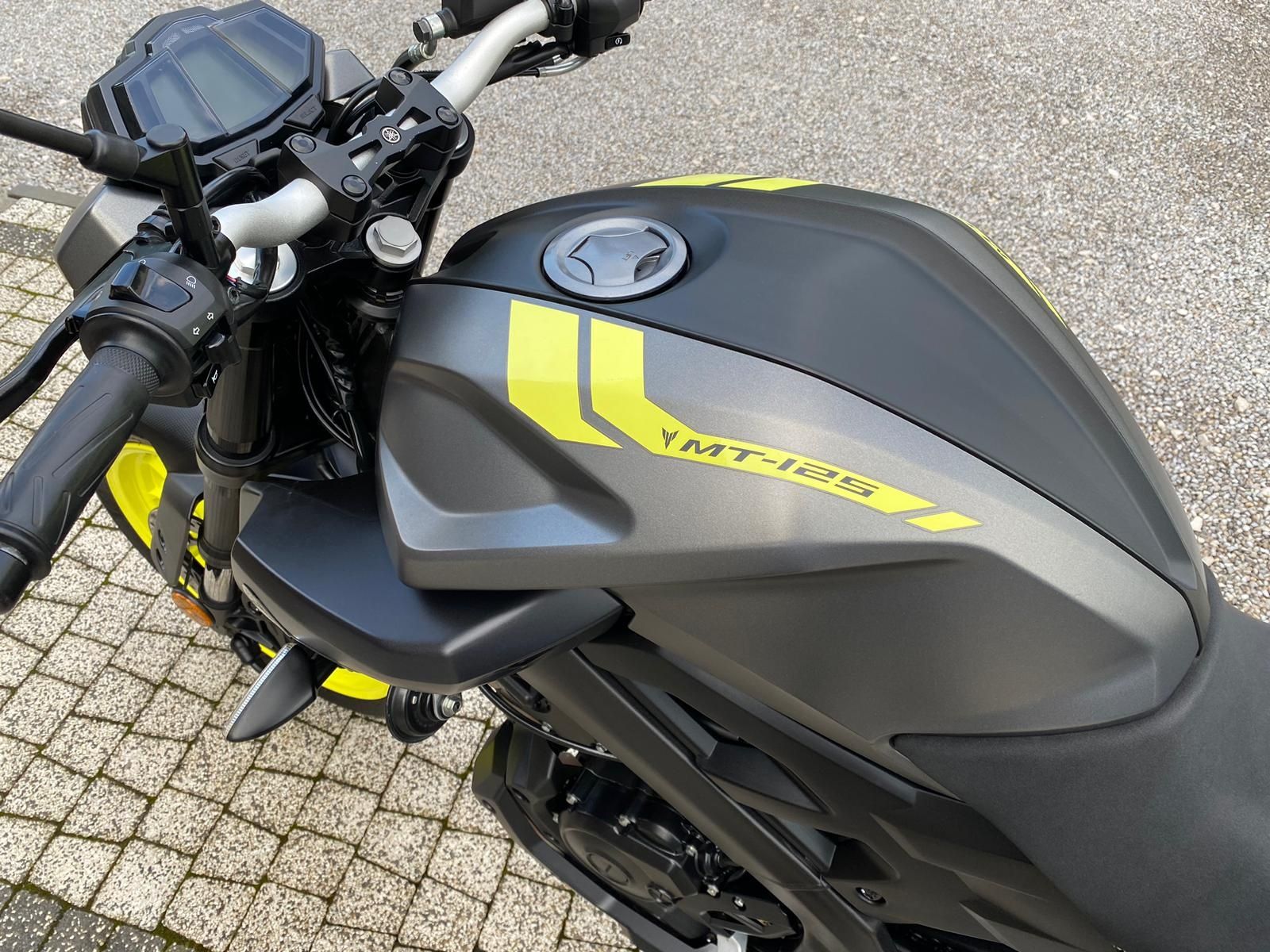 Yamaha MT 125 ABS 2018r NIGHT FLUO Wydech SHARK JAK NOWA kat. b a1