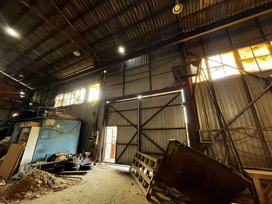 Виробничо-складське приміщення 643м2