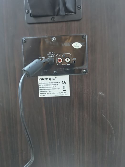 Szafa grająca bluetooth