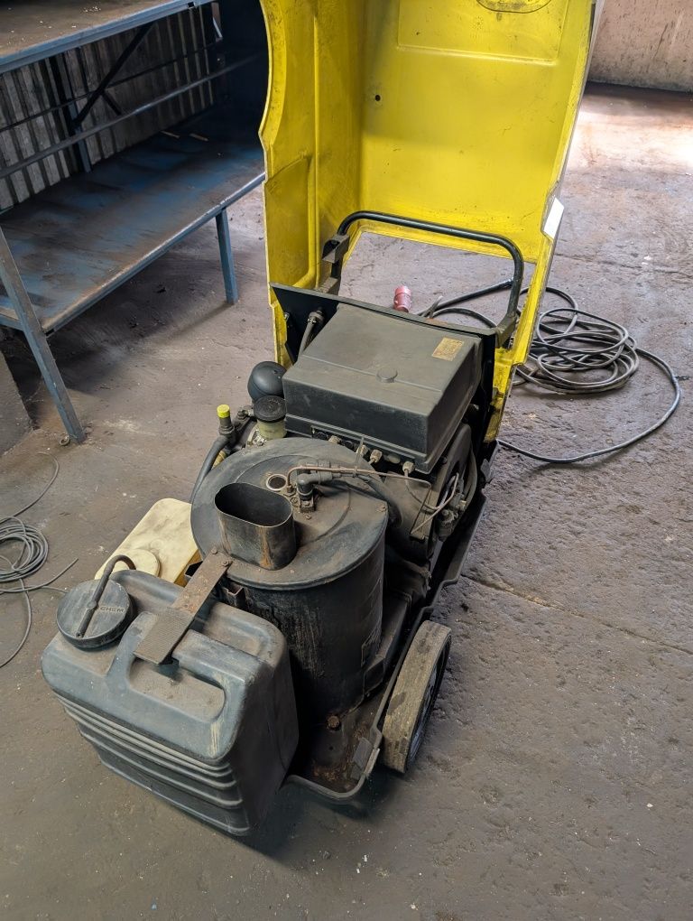 Myjka ciśnieniowa Karcher HDS 990