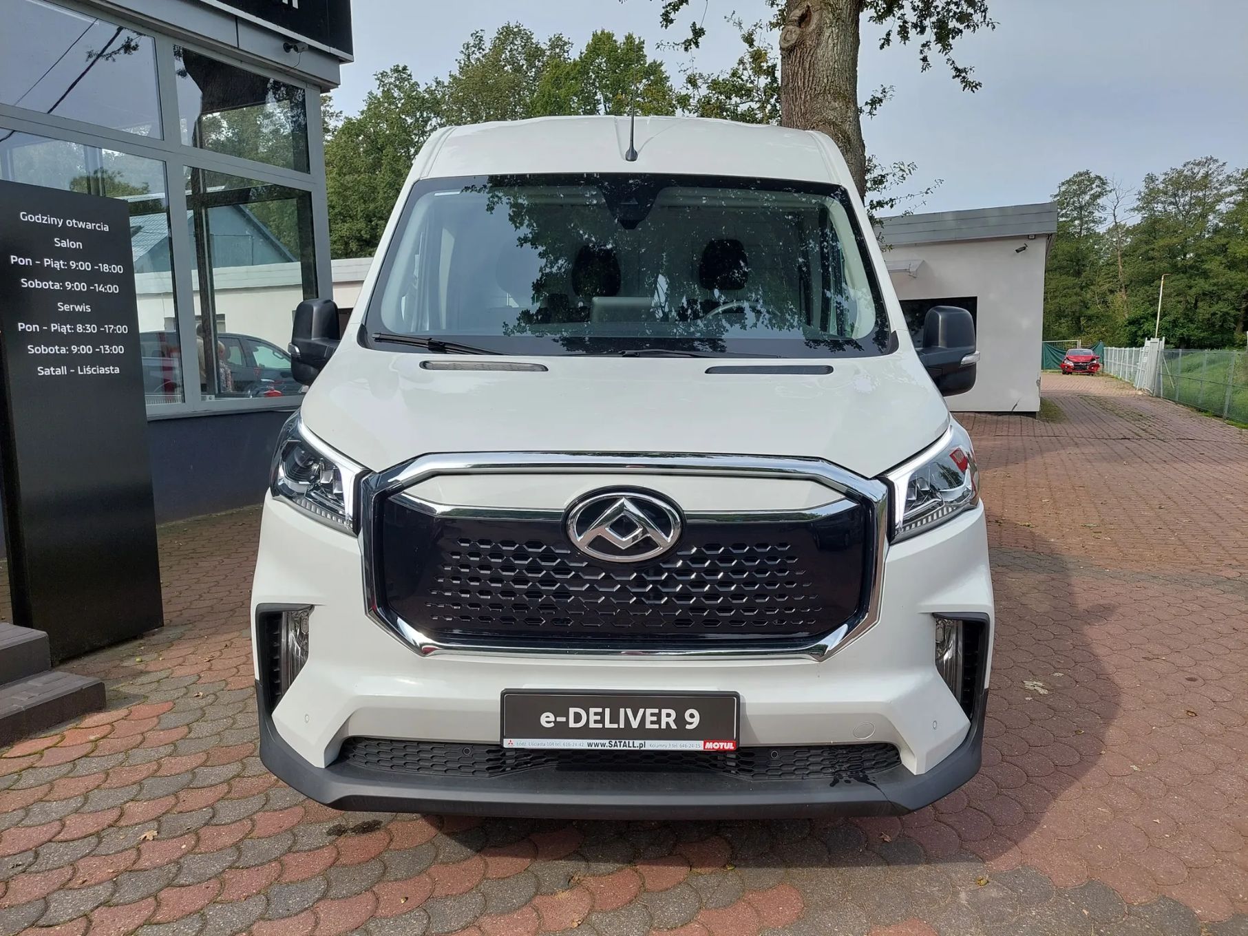 Maxus E-DELIVER 9  Przebieg tylko 230 km!